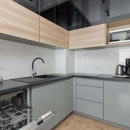 Ku Morzu Przytulny Blisko Plazy Parking & Balkon By Renters *