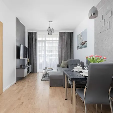 Ku Morzu Przytulny Blisko Plazy Parking & Balkon By Renters